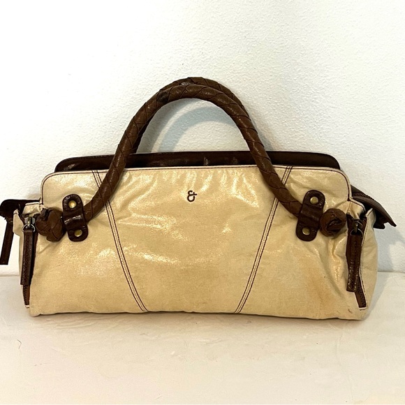 Matt and Nat Montreal PVC Bag Shimmering Cream Great Condition - Picture 1 of 13